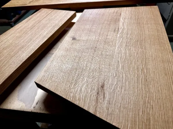 Sur-mesure | Etagères, tablettes, marches d'escalier...