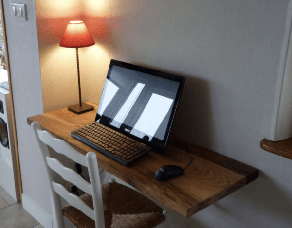 Tablette bureau en noyer