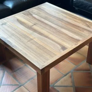 Table basse en noyer